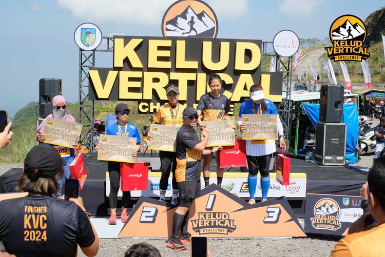 Race photo from Kelud Vertical Challenge 2024