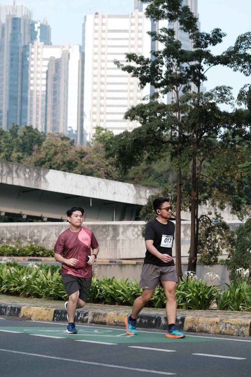 Race photo from Assurance Fun Run 2024