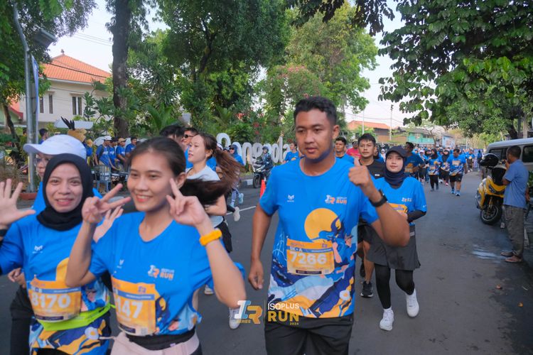 Race photo from Isoplus Run 2024 Surabaya