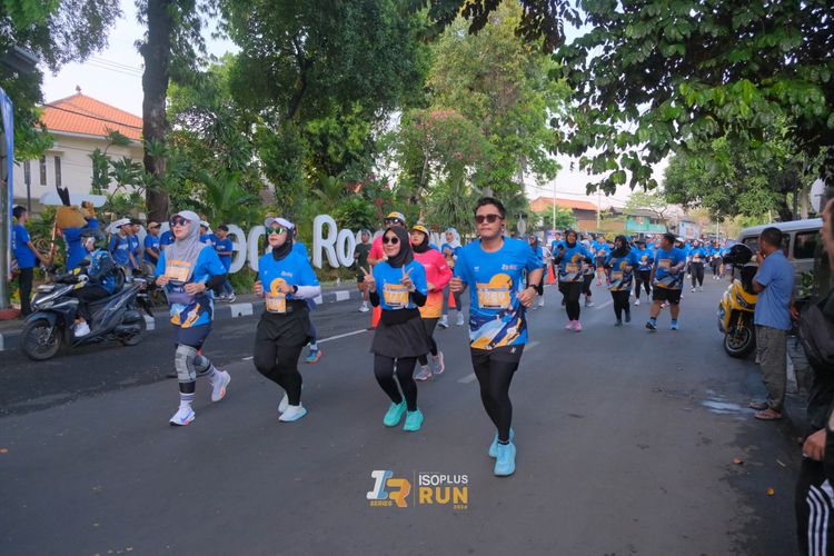 Race photo from Isoplus Run 2024 Surabaya