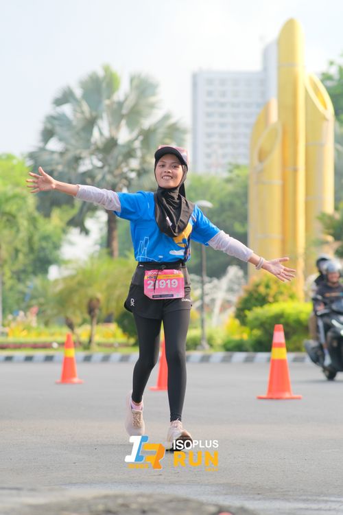 Race photo from Isoplus Run 2024 Surabaya