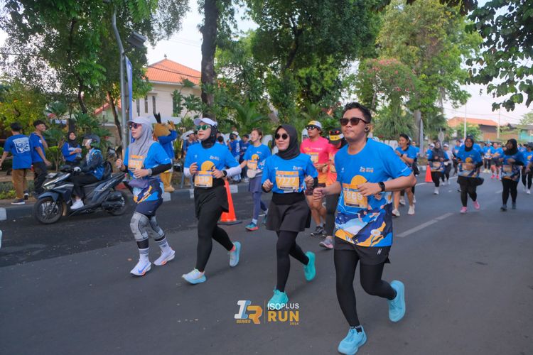 Race photo from Isoplus Run 2024 Surabaya