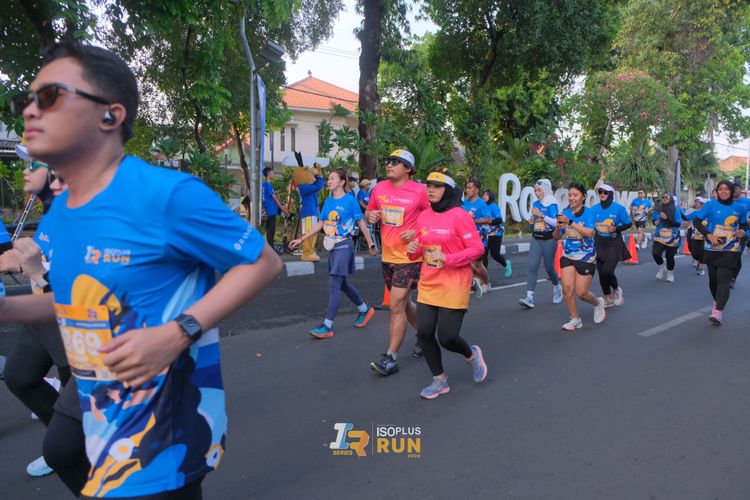 Race photo from Isoplus Run 2024 Surabaya