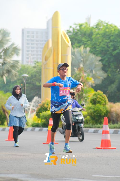 Race photo from Isoplus Run 2024 Surabaya