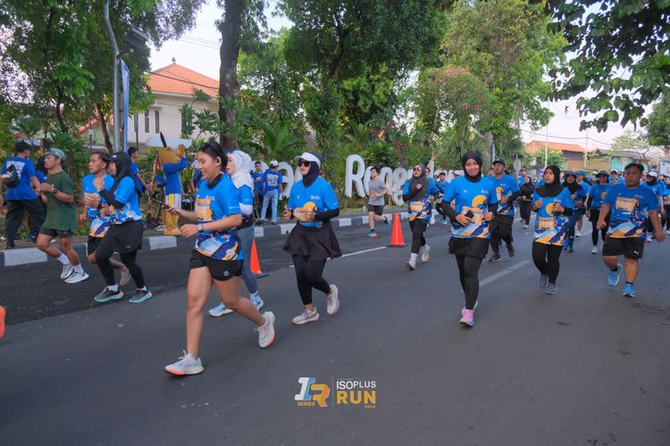 Race photo from Isoplus Run 2024 Surabaya