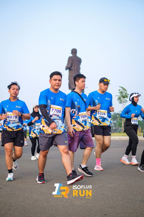 Race photo from ISOPlus Run 2024 Jakarta