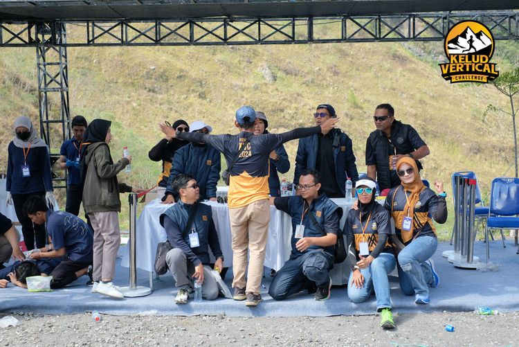 Race photo from Kelud Vertical Challenge 2024