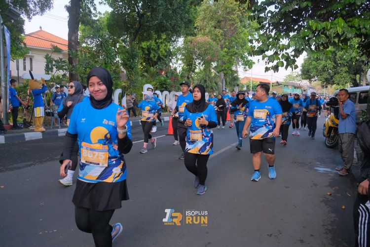 Race photo from Isoplus Run 2024 Surabaya