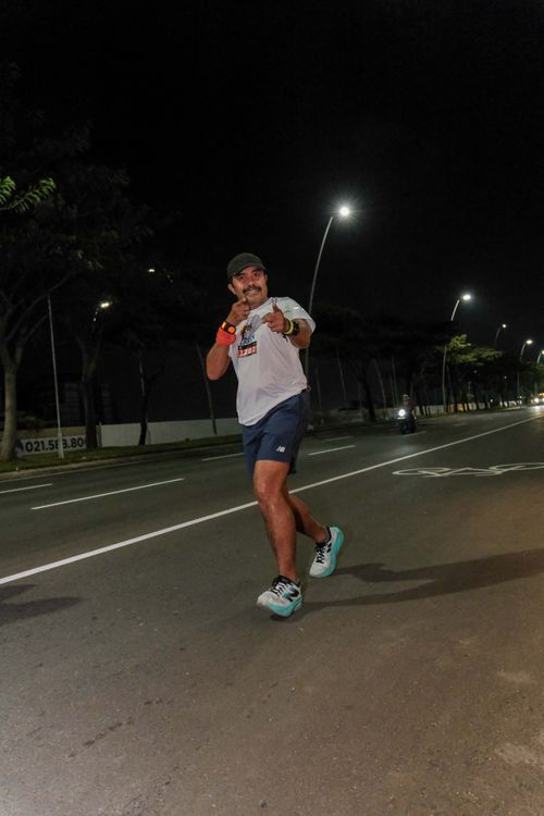 Race photo from PIK NITE RUN VIBES