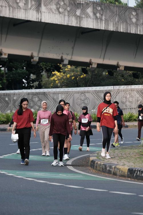Race photo from Assurance Fun Run 2024