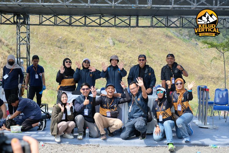 Race photo from Kelud Vertical Challenge 2024