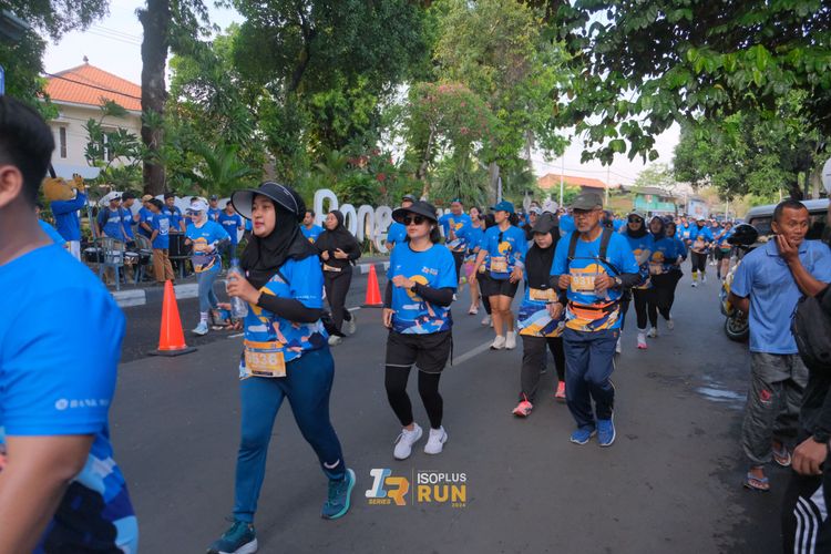 Race photo from Isoplus Run 2024 Surabaya