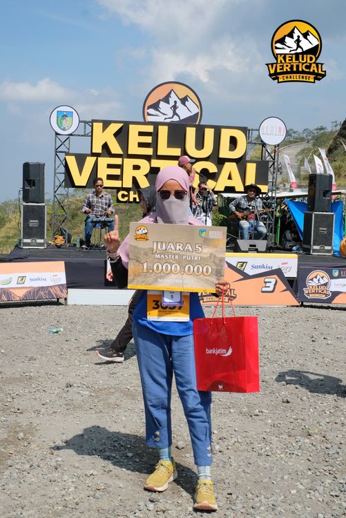 Race photo from Kelud Vertical Challenge 2024