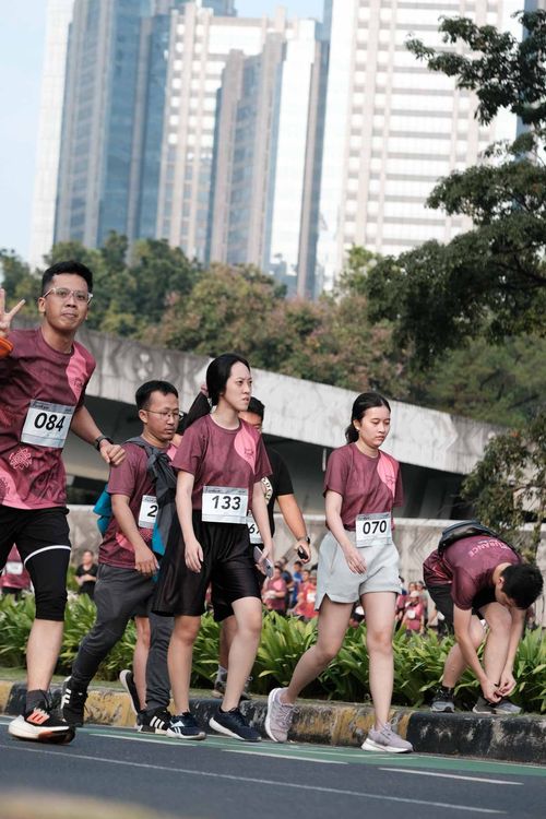 Race photo from Assurance Fun Run 2024