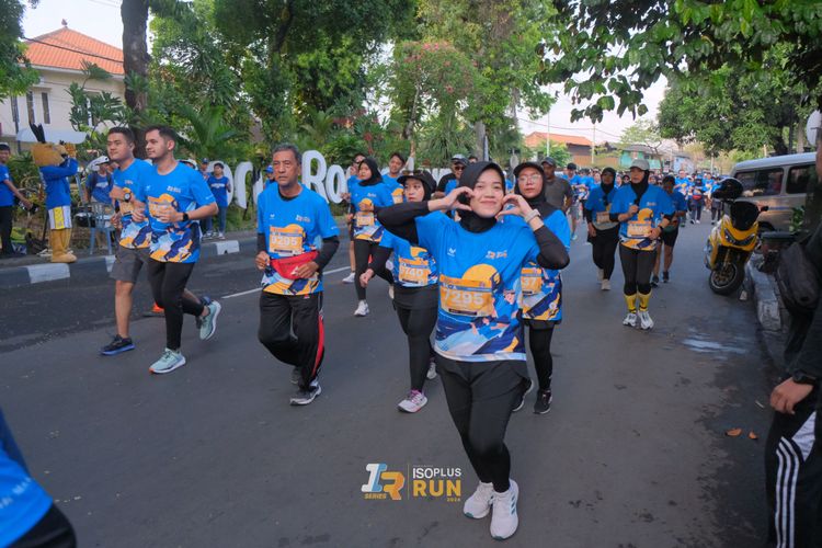 Race photo from Isoplus Run 2024 Surabaya