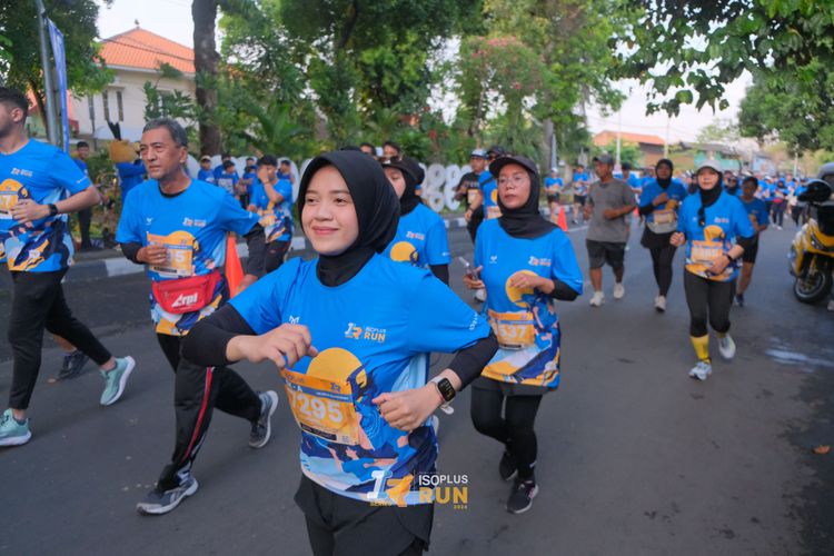 Race photo from Isoplus Run 2024 Surabaya