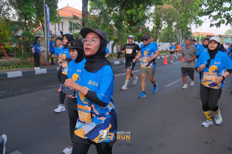 Race photo from Isoplus Run 2024 Surabaya