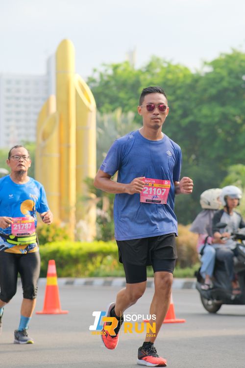 Race photo from Isoplus Run 2024 Surabaya