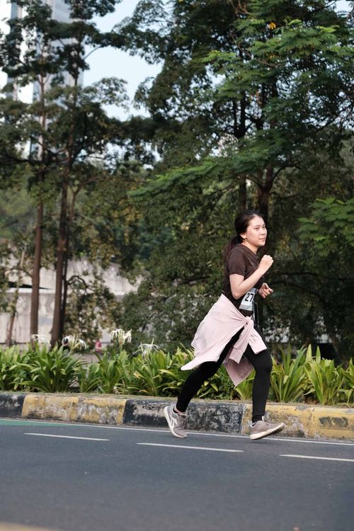Race photo from Assurance Fun Run 2024