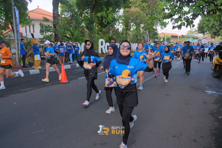 Race photo from Isoplus Run 2024 Surabaya