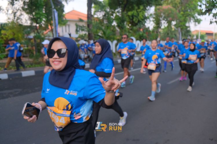 Race photo from Isoplus Run 2024 Surabaya