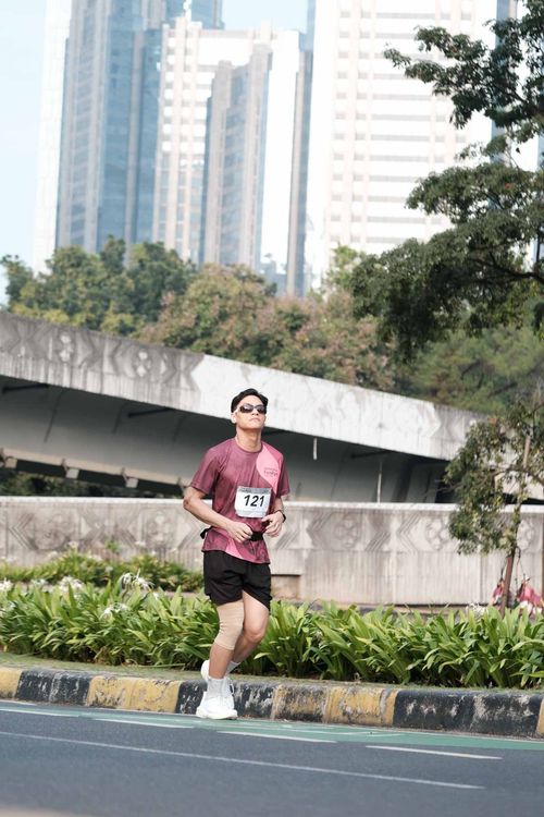 Race photo from Assurance Fun Run 2024