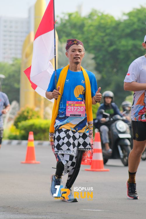 Race photo from Isoplus Run 2024 Surabaya