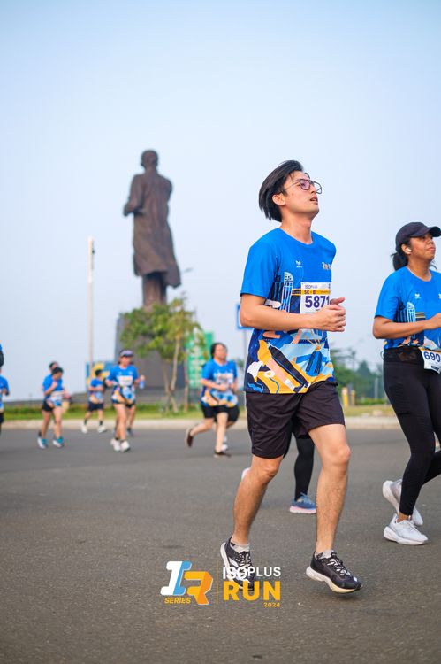 Race photo from ISOPlus Run 2024 Jakarta