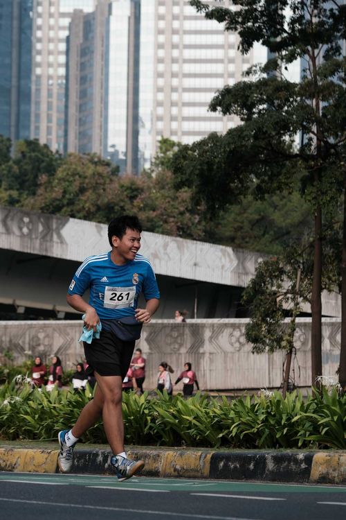 Race photo from Assurance Fun Run 2024
