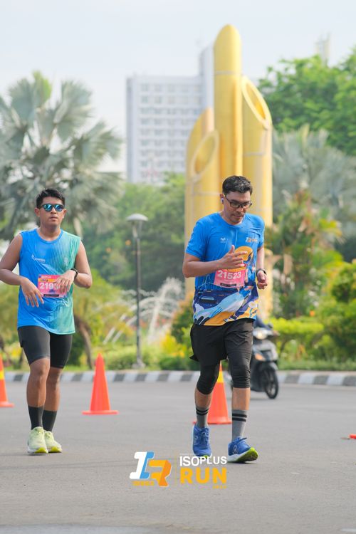 Race photo from Isoplus Run 2024 Surabaya