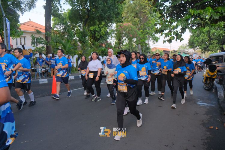 Race photo from Isoplus Run 2024 Surabaya