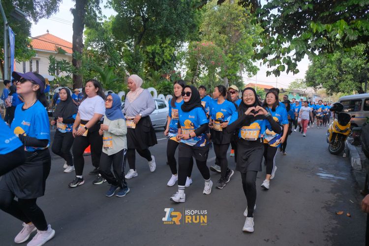 Race photo from Isoplus Run 2024 Surabaya