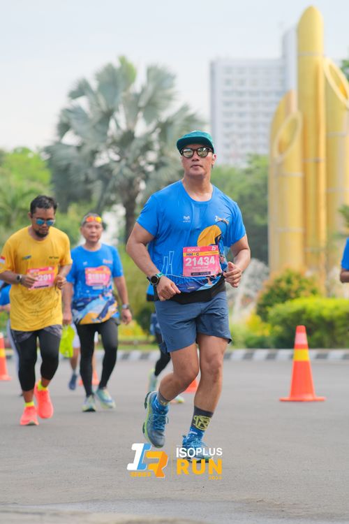 Race photo from Isoplus Run 2024 Surabaya