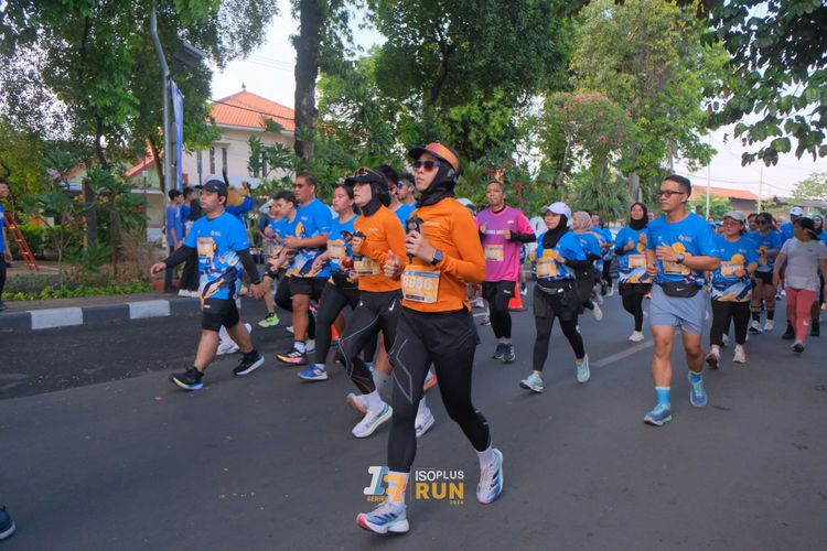 Race photo from Isoplus Run 2024 Surabaya