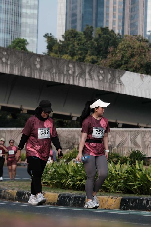 Race photo from Assurance Fun Run 2024