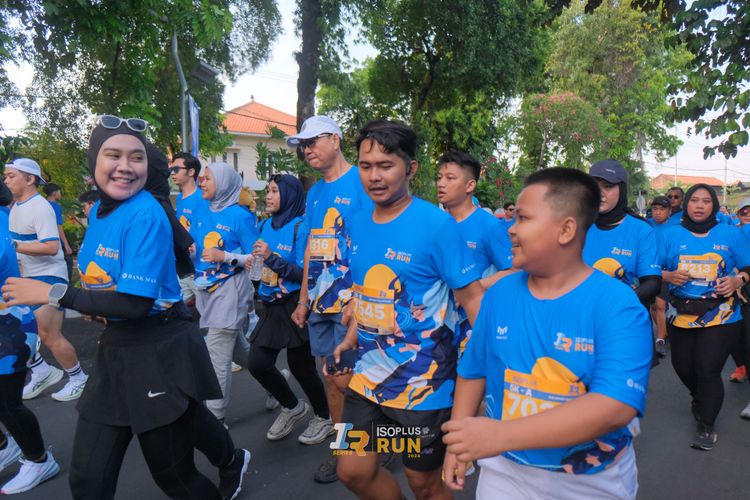 Race photo from Isoplus Run 2024 Surabaya