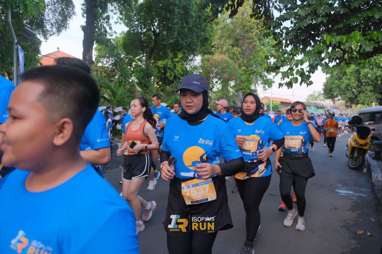 Race photo from Isoplus Run 2024 Surabaya