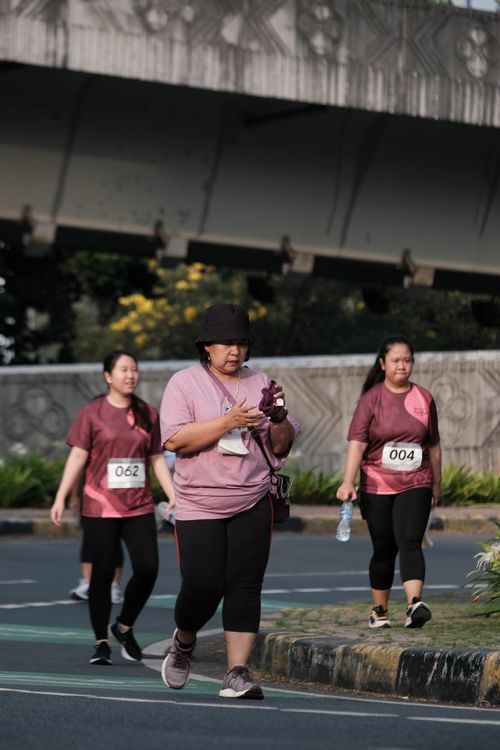 Race photo from Assurance Fun Run 2024