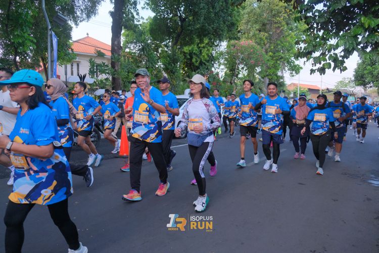 Race photo from Isoplus Run 2024 Surabaya