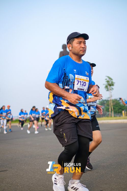 Race photo from ISOPlus Run 2024 Jakarta