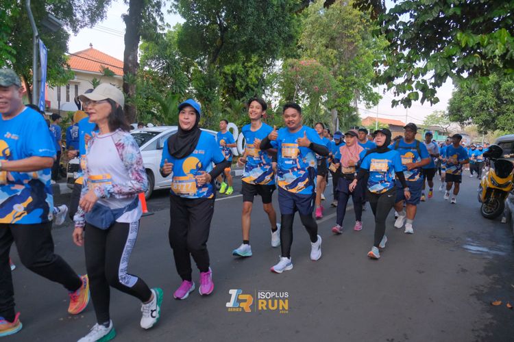 Race photo from Isoplus Run 2024 Surabaya