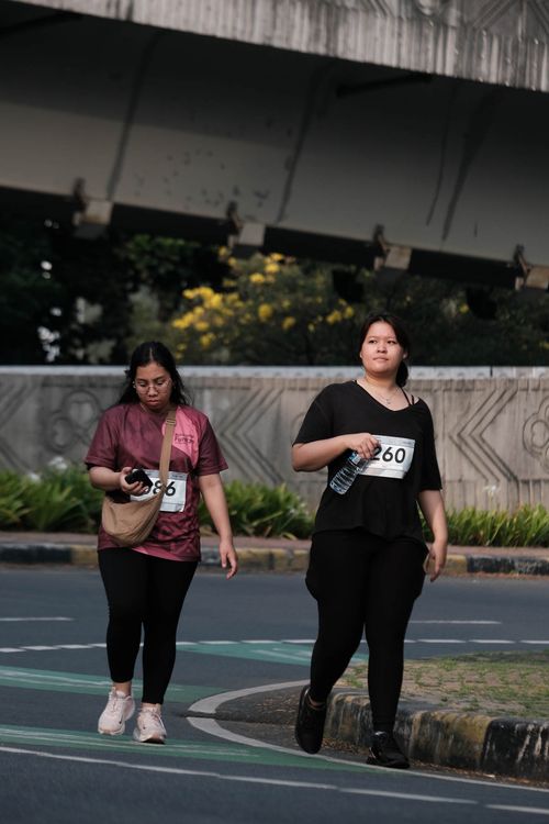 Race photo from Assurance Fun Run 2024