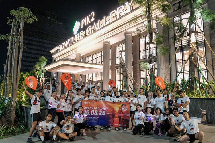 Race photo from PIK NITE RUN VIBES