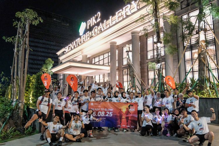 Race photo from PIK NITE RUN VIBES