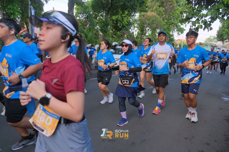 Race photo from Isoplus Run 2024 Surabaya