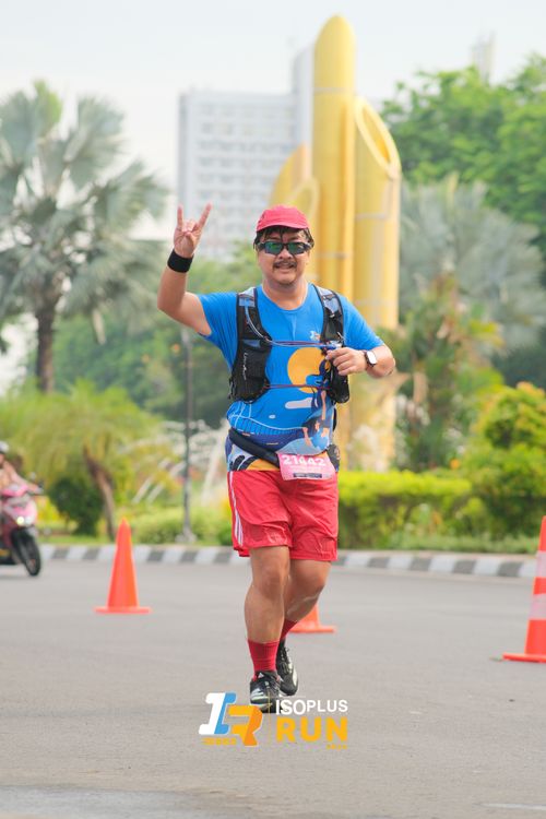 Race photo from Isoplus Run 2024 Surabaya