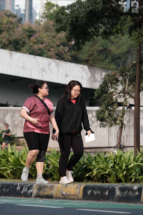 Race photo from Assurance Fun Run 2024