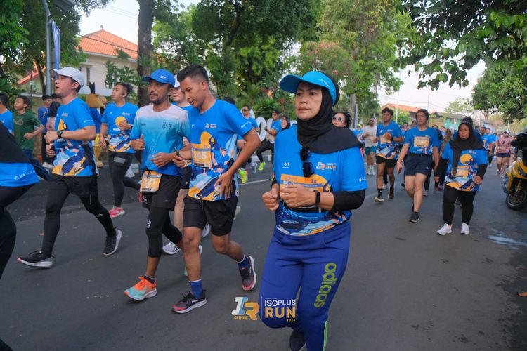 Race photo from Isoplus Run 2024 Surabaya
