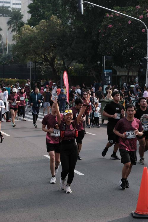 Race photo from Assurance Fun Run 2024