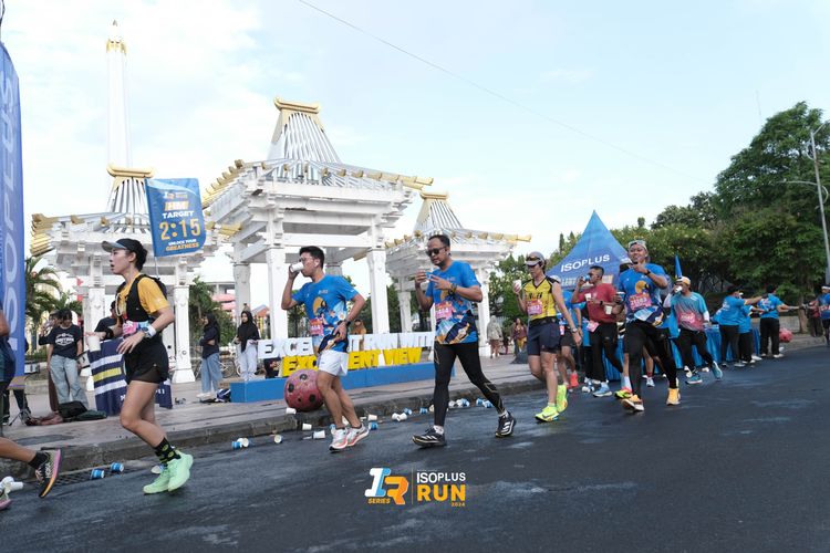 Race photo from Isoplus Run 2024 Surabaya